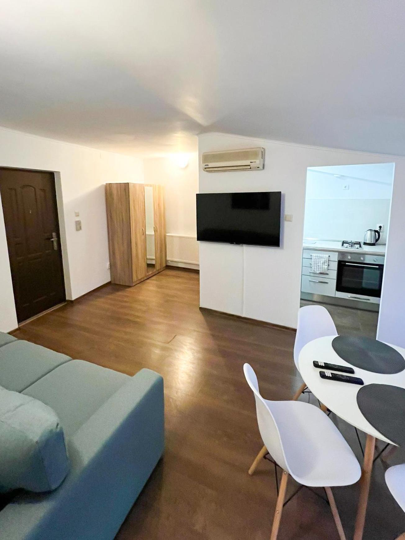 Lsix Apartman Bukarest Kültér fotó